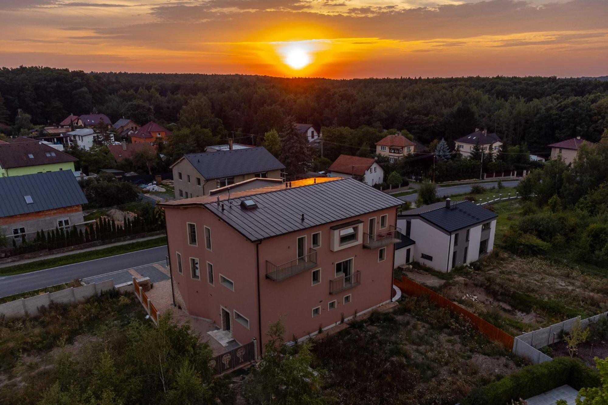 Laskara Garden Apartment By Prague Forest Nove Jirny Exterior photo